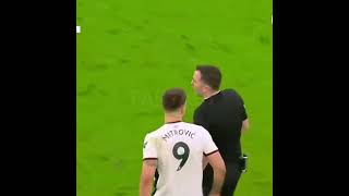 Mitrovic vs Referee 😤