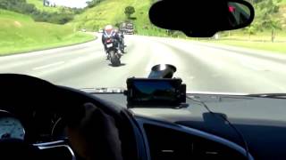 Audi R8  V10 vs Bikes