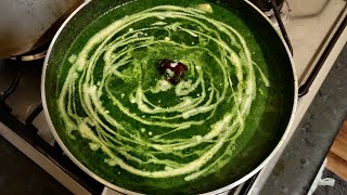 Process of making palak paneer curry