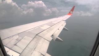 Lion Air Boeing 737-900ER Landing Hang Nadim Batam