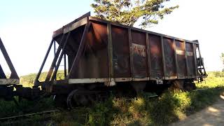 Trem de socorro VLI S011 passando no km 106 no trecho Minas/Bahia.