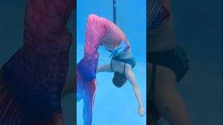 Mermaid does a double back-flip 😍 #mermaid #underwater #backflip