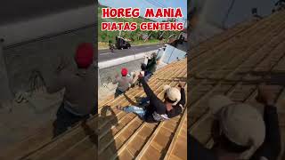 TUKANG BANGUNAN gembira ria di HUT RI diatas genteng lihat sound horeg mania