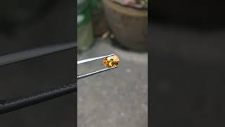 ฟรีใบเซอร์ 1.52กะรัต พลอยบุษราคัม บางกะจะ จันทบุรี เกรด A (Yellow Sapphire) เผาBE