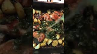 Easy Garlic & coriander chicken potato recipe 🔥وصفة  صينية البطاطس والدجاج بالثوم والكزبرة سهلة جدا