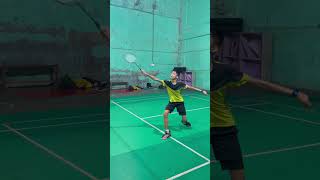 Front Court Clear In Badminton | Tips and Trick | #badminton #shorts #sports #forehand #backhand