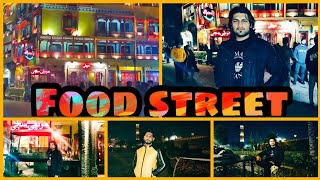 Food street with friends full time injoy