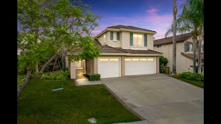 6828 Camino de Amigos in Meadowood, Carlsbad