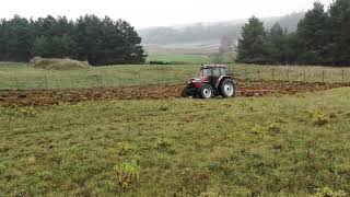 Oranie ugoru pod przyszły Trawnik ⛳ przy użyciu ciężkiego sprzętu 🚜