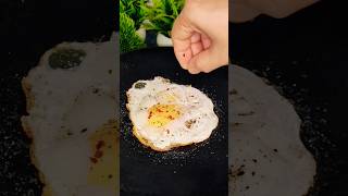 Egg Chilla #yummy #shorts #shortvideos#food#youtubeshorts@zaiqaeindia