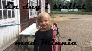 En dag i stallet med Minnie | Rider Buster