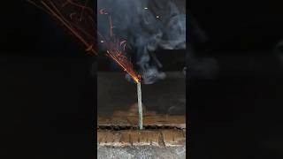 dynamit wick burning #shorts #satisfying #wick #dynamite #burning