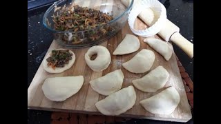 سمبوسك رمضان سمبوسة بعجينة مقرمشة وحشوة بسيطة ونصائح لنجاح الوصفة Homemade Samosa /مطبخ ميساء حسين