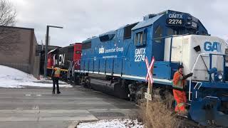 FIRST TRAIN/SWITCH OF THE NEW DECADE! CN 559 switching Polar Pak @Summerlea rd on 01.01.2020