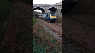 2 tone! 43124 and 43127 working 1A16 from Inverness to Aberdeen #shorts #train #class43 #hst.