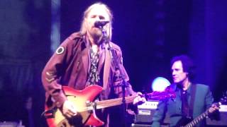 tom petty and the heartbreakers Free fallin at fenway park in boston  aug 30th 2014