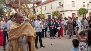 Corpus Christi, Adorado sea el Santísimo Sacramento