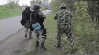 Live firefight Ukranians vs Ukranians (Army vs Citizens) 04 24 14