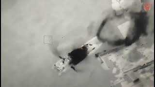 Bayraktar TB2 destroys a Russian landing craft on Snake Island. 💥💥💥