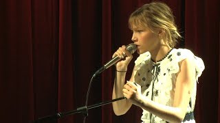 Grace VanderWaal - Darkness Keeps Chasing Me (Live from the GRAMMY Museum)