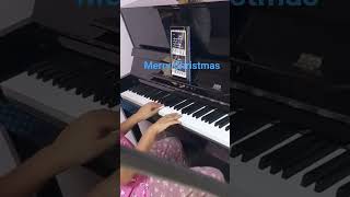 Santa Claus is coming to town #piano #christmas