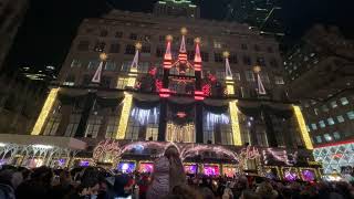 Sack's 5th Avenue light show