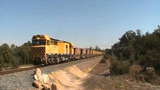 S3310 on Empty Bauxite Train at Wellard