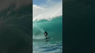 Guy Scores a Nice One at Pipeline  #surfingtime #wavesoftheworld