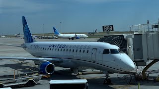 United Express ERJ175 | Denver to Monterey, CA Flight | Economy Plus #travel #traveltips #united