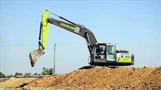 Zoomlion Excavator Slooping Dirt On The Toll Road Construction Site