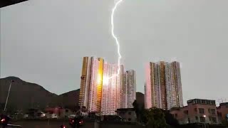 Lightning strike ⚡ Rayo 🌩️ in Hong Kong 🇨🇳 China 01 06 2023