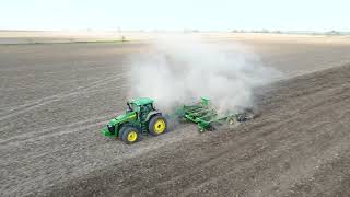 John Deere 8R 410 Turbo Tilling