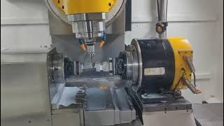 5 axis machining center machining blades