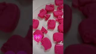 White Milk Chocolate | Hello Kitty Molding #2