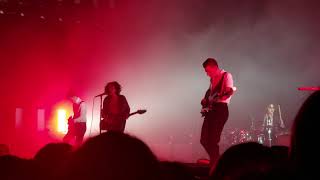 Pale Waves - Eighteen LIVE clip