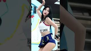 150924 웨잇어미닛 (수현) - '위아래' by 이엑스아이디 | 150924 Wait A Minute (Su Hyun) - UP&DOWN) by EXID