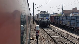 Train No. 12530 Lucknow Patliputra Express departing Chhapra Jn with Gonda WAP7 37214