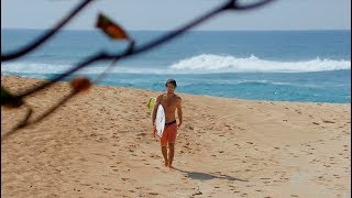 Adrián García en el North Shore - Klimax Surfboards Int.