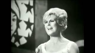 DUSTY SPRINGFIELD - "I Can't Hear You No More" (with Martha Reeves & The Vandellas)