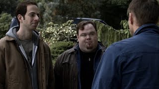 Los Winchester son salvados por los Fans Demian y Barnes | Supernatural 5x09-Latino