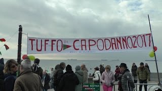 Tuffo di Capodanno 2017 al Gabbiano Bianco - Livorno