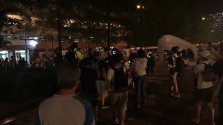 20190714 沙田街坊叫警察走新城市(轉載) hong kong protest, Shatin residents drive out police in shopping mall