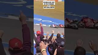 duel seru #1 Pecco Bagnaia vs #89 Jorge Martin dilihat dari tribun penonton #music