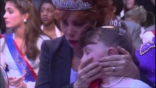 Ruby Wax attends child pageant queen award ceremony