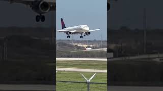 Airbus A320-212 landing 🛬 San Antonio Tx #aviationchannel #planespotting