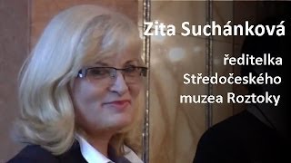 Zita Suchánková, ředitelka Středočeského muzea Roztoky, přebírá Cenu PŘÍSTAV 2013