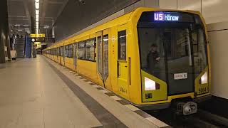 Ausfahrt von der U5 aus den Bahnhof HBF Richtung Hönow mit H97 5004-1 von der BVG