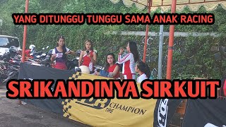 UMBRELLA GIRL INDONESIA DI EVENT TUGU MUDA ROAD RACE 2022  DERETAN PADDOCK PEMBALAP