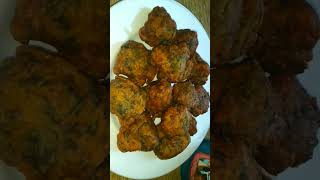 Mansoon special snacks |  Palak Pakoda | Spinach pakora recipe #snacks #youtubeshorts