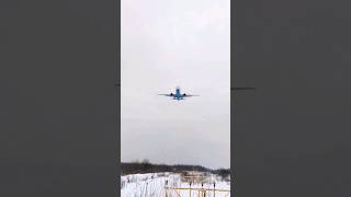 Boeing 737-8 landing cath! Pure engine sound 😃! #aviation #flightradar24